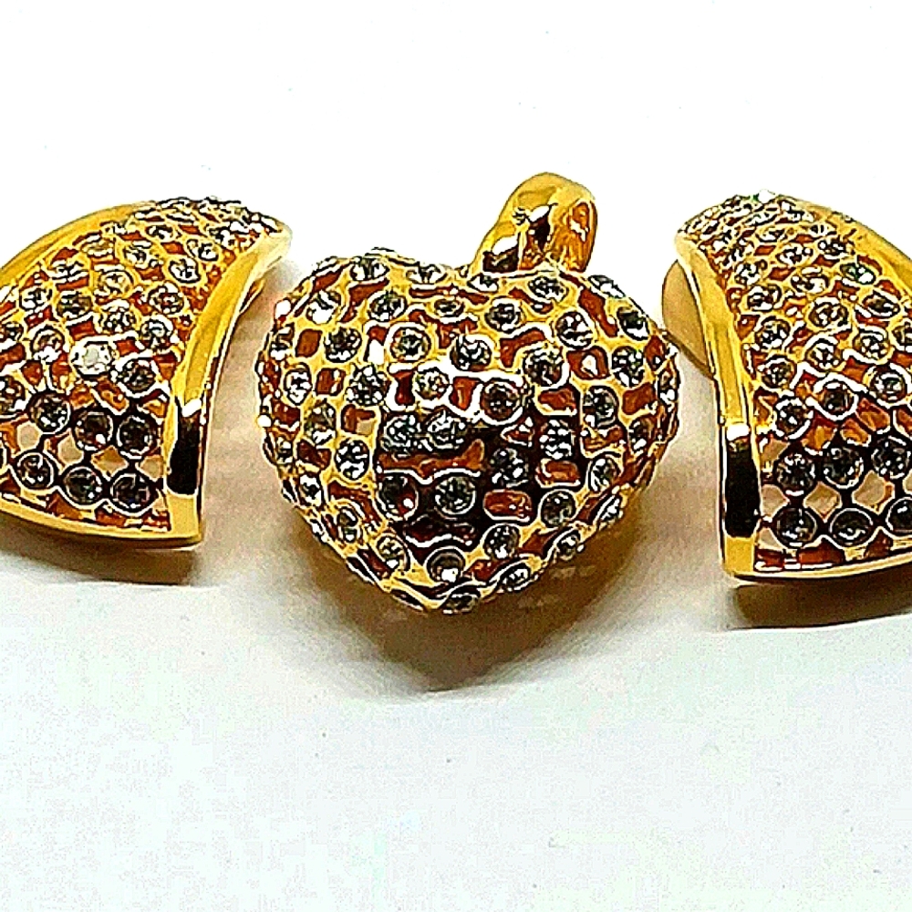 Heart Pendant Goldtone & Rinestone Statement Clip Earring Jewelry Set